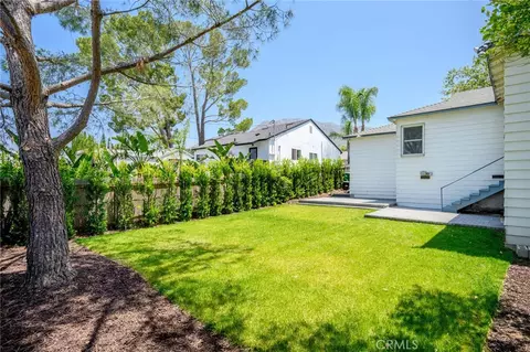 Exterior - 10603 Fernglen Ave, Tujunga, CA 91042 photo 7 of 10