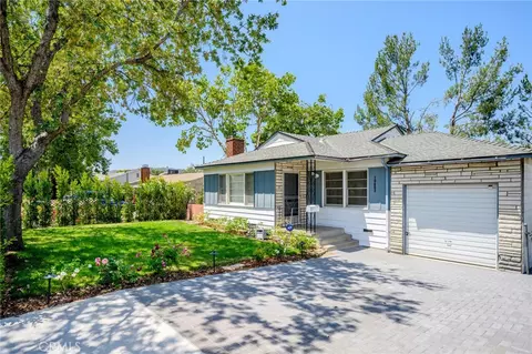 Exterior - 10603 Fernglen Ave, Tujunga, CA 91042 photo 10 of 10