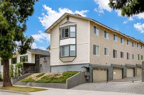 2359 Mira Vista Ave #F, Montrose, CA 91020