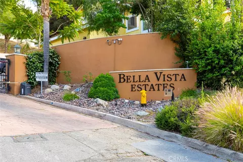 23811 Bella Vista Dr, Newhall, CA 91321