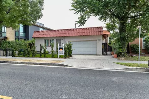 924 W Clark, Burbank, CA 91506