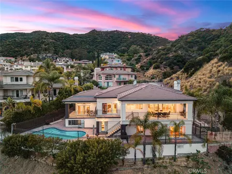 3426 Ayars Cyn, Glendale, CA 91208