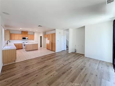Living - 1040 E Avenue K11, Lancaster, CA 93535 photo 2 of 4