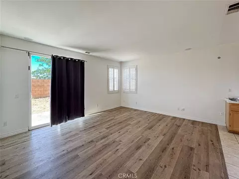 Living - 1040 E Avenue K11, Lancaster, CA 93535 photo 1 of 4
