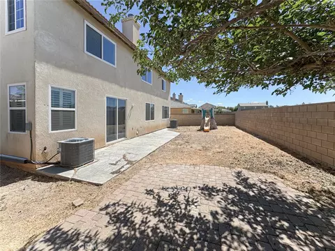 Exterior - 1040 E Avenue K11, Lancaster, CA 93535 photo 5 of 10