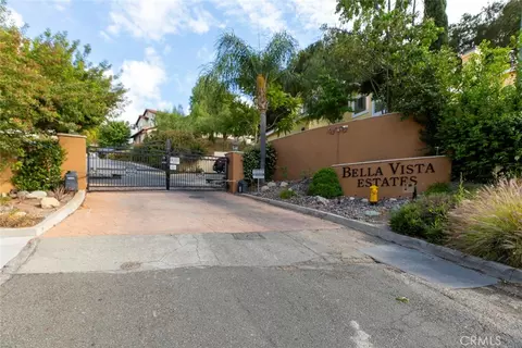 23811 Bella Vista Dr, Newhall, CA 91321
