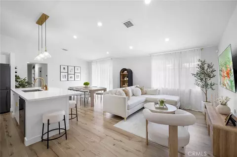 11300 Foothill Blvd #63, Lake View Terrace, CA 91342
