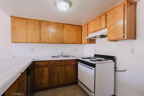 2250 N Fairview St, Burbank, CA 91504 photo 10