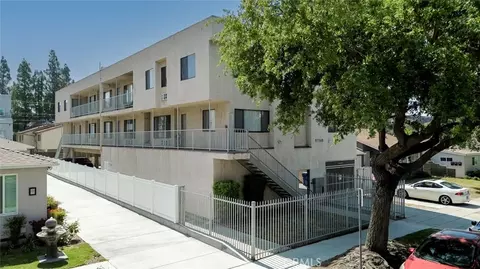 2250 N Fairview St, Burbank, CA 91504