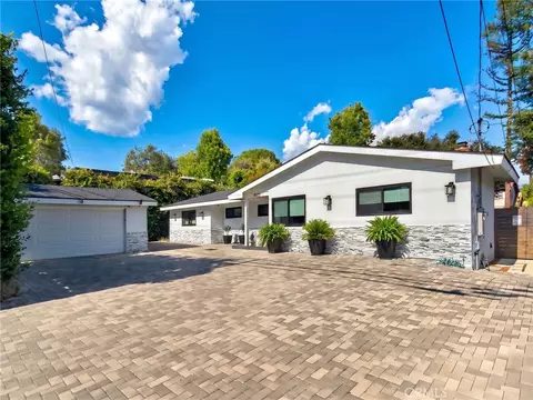 1023 Atlee, La Canada Flintridge, CA 91011