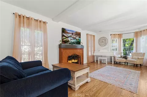 Living - 1102 Olmsted Dr, Glendale, CA 91202 photo 4 of 4