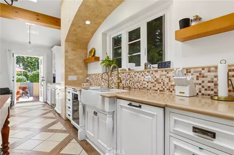 Kitchen - 1102 Olmsted Dr, Glendale, CA 91202 photo 4 of 8