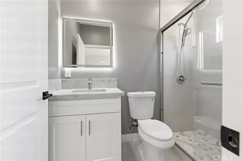 Bath - 1102 Olmsted Dr, Glendale, CA 91202 photo 8 of 8