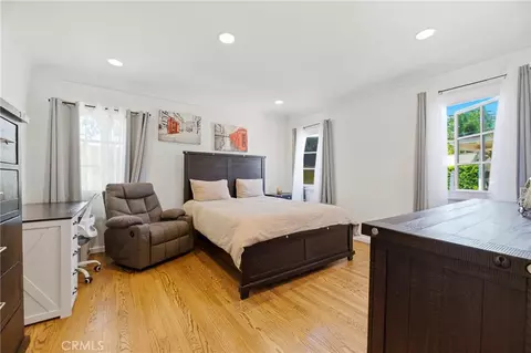 Bedroom - 1102 Olmsted Dr, Glendale, CA 91202 photo 3 of 10