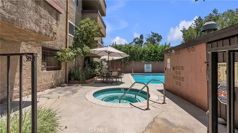 Exterior - 320 E Stocker #304, Glendale, CA 91207 photo 3 of 4