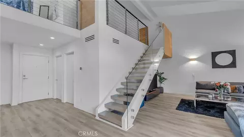 Entry Way - 320 E Stocker #304, Glendale, CA 91207 photo 3 of 6
