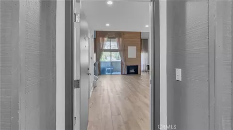 Entry Way - 320 E Stocker #304, Glendale, CA 91207 photo 1 of 6