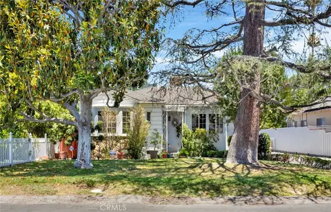5438 Radford Ave, Valley Village, CA 91607