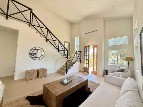 21801 San Jose St, Chatsworth, CA 91311