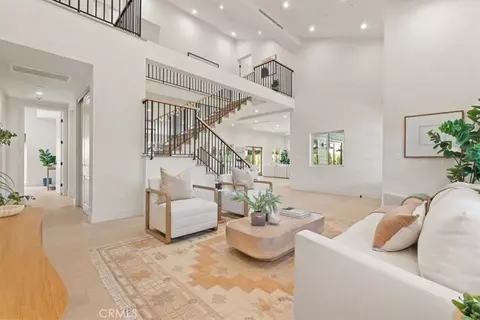 21811 San Jose St, Chatsworth, CA 91311