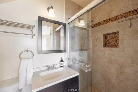 Bath - 1350 E Tujunga, Burbank, CA 91501 photo 6 of 6