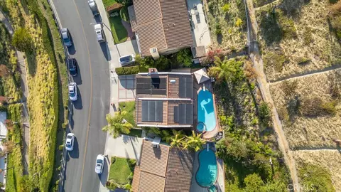 View/Area - 1350 E Tujunga, Burbank, CA 91501 photo 1 of 8