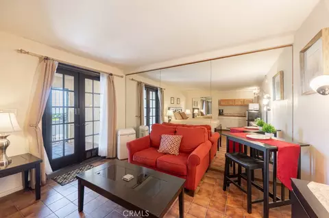 Living - 1350 E Tujunga, Burbank, CA 91501 photo 5 of 6