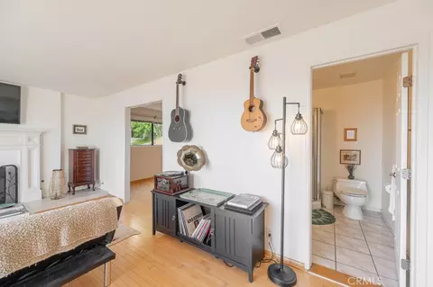 Other - 1350 E Tujunga, Burbank, CA 91501 photo 3 of 22