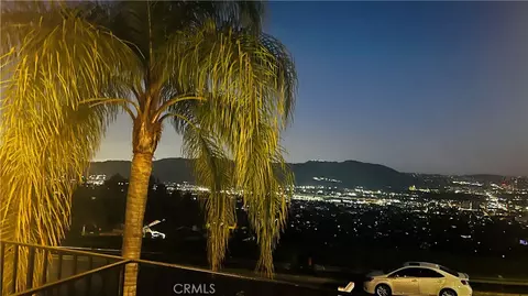 View/Area - 1350 E Tujunga, Burbank, CA 91501 photo 7 of 8