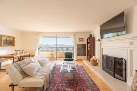 Living - 1350 E Tujunga, Burbank, CA 91501 photo 1 of 6