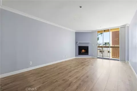 5143 Bakman Ave #320, North Hollywood, CA 91601