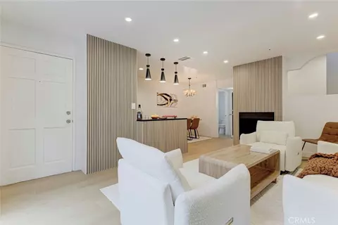 15044 Nordhoff St #8, North Hills, CA 91343