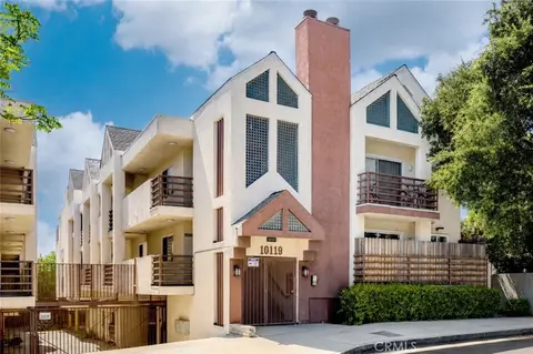 10119 Pinewood Ave #207, Tujunga, CA 91042