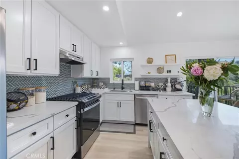 Kitchen - 9620 Alene, Tujunga, CA 91042 photo 2 of 3