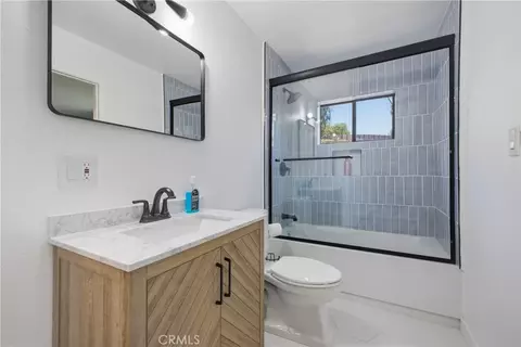 Bath - 9620 Alene, Tujunga, CA 91042 photo 4 of 4