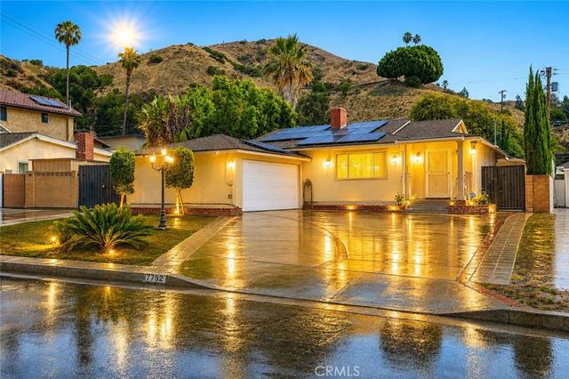 7792 Shadyspring, Burbank, CA 91504