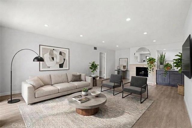 4536 Colbath Ave #101, Sherman Oaks, CA 91423