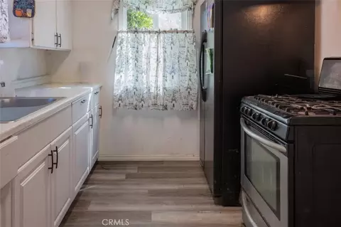 1401 S Whitemarsh, Compton, CA 90220 photo 9