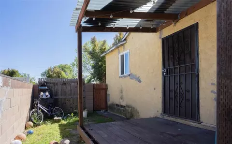 1401 S Whitemarsh, Compton, CA 90220 photo 25