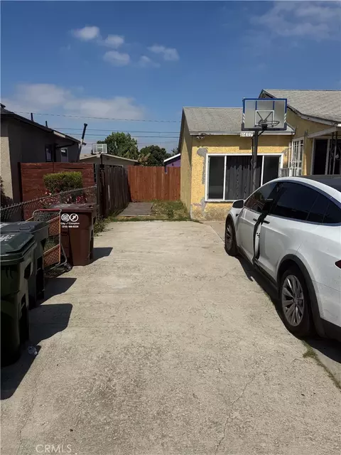 1401 S Whitemarsh, Compton, CA 90220 photo 3