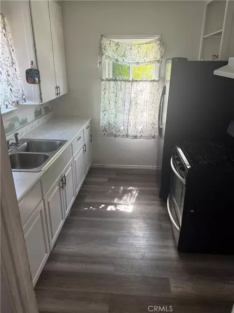 1401 S Whitemarsh, Compton, CA 90220 photo 11