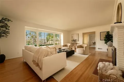 Living - 203 E Mtn, Glendale, CA 91207 photo 2 of 6