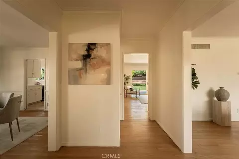Entry Way - 203 E Mtn, Glendale, CA 91207 photo 2 of 2