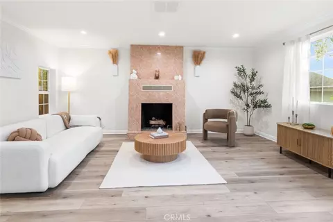 Living - 10554 Plainview, Tujunga, CA 91042 photo 1 of 6