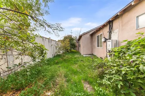 Exterior - 10554 Plainview, Tujunga, CA 91042 photo 7 of 16