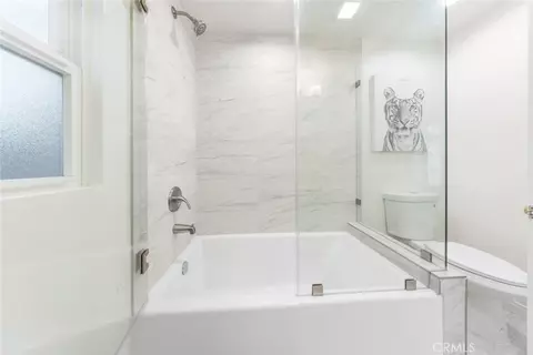 Bath - 10554 Plainview, Tujunga, CA 91042 photo 2 of 3