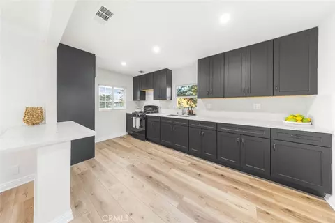 Kitchen - 10554 Plainview, Tujunga, CA 91042 photo 1 of 2