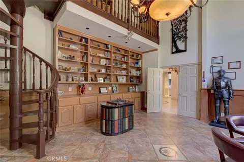 Entry Way - 1663 Vista, Glendale, CA 91201 photo 5 of 13