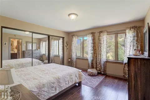 Bedroom - 1663 Vista, Glendale, CA 91201 photo 5 of 6