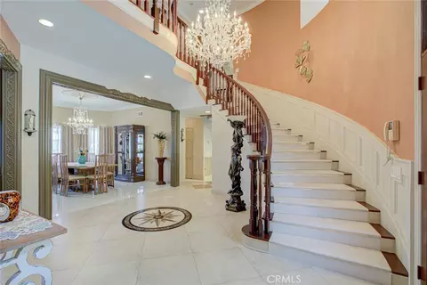 Entry Way - 1663 Vista, Glendale, CA 91201 photo 3 of 13